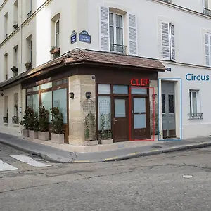 https://love-circus-beautiful-apartment-near-eiffel-tower.fr-paris.fr